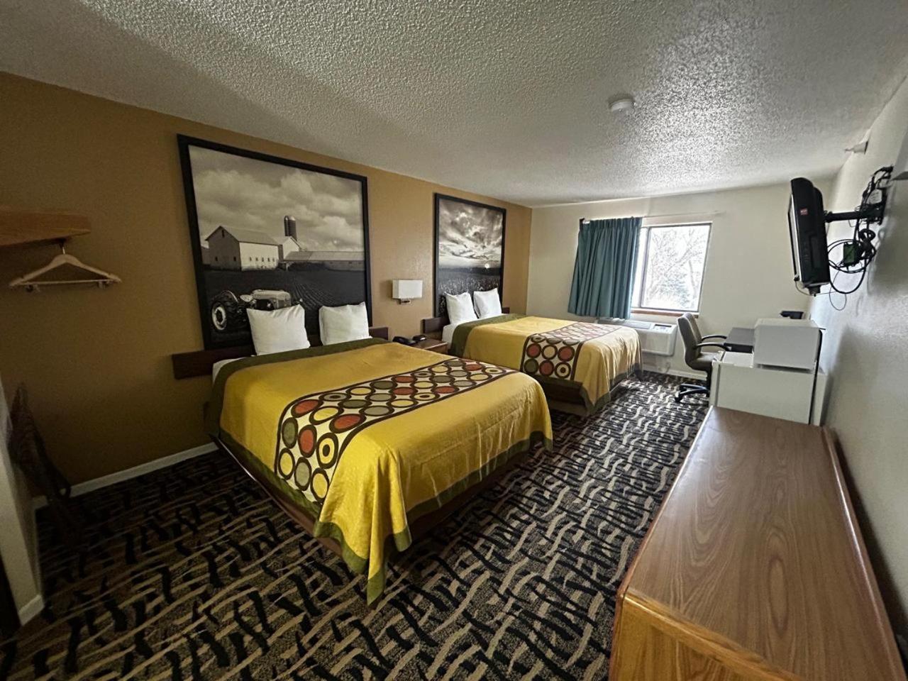 West Point Inn&Suites Extérieur photo