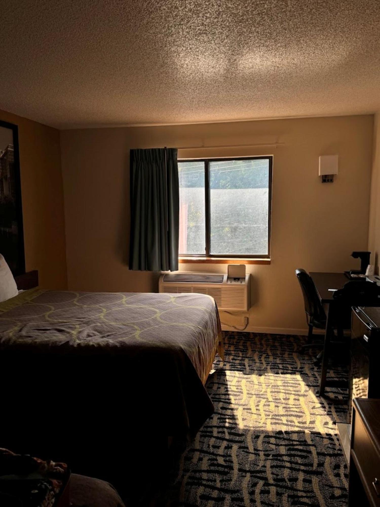 West Point Inn&Suites Extérieur photo